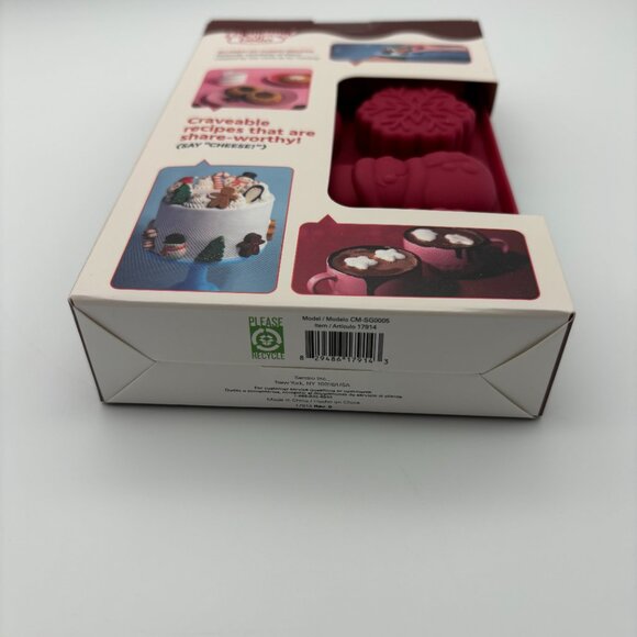 So Yummy by bella Silicone Candy Chocolate Christmas Mold Set, Snowman, Santa - Picture 3 of 3